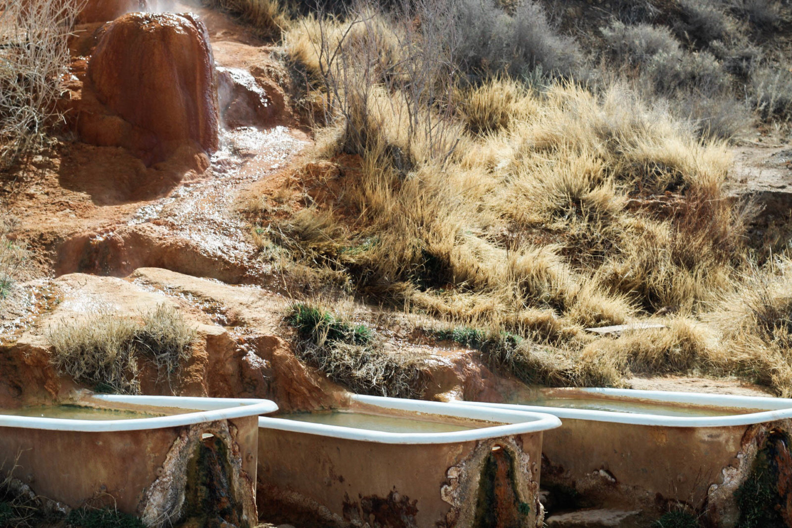 7 Amazing Utah Hot Springs Guide + Map + Photos]