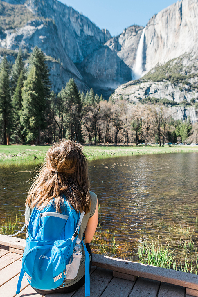 4 Yosemite Hikes With Guaranteed Incredible Views, Yosemite National Park. Best views include Artist Point, Cook's Meadow, Vernal Fall, and Mariposa Grove. #yosemite #nationalparks parttimetourists.com