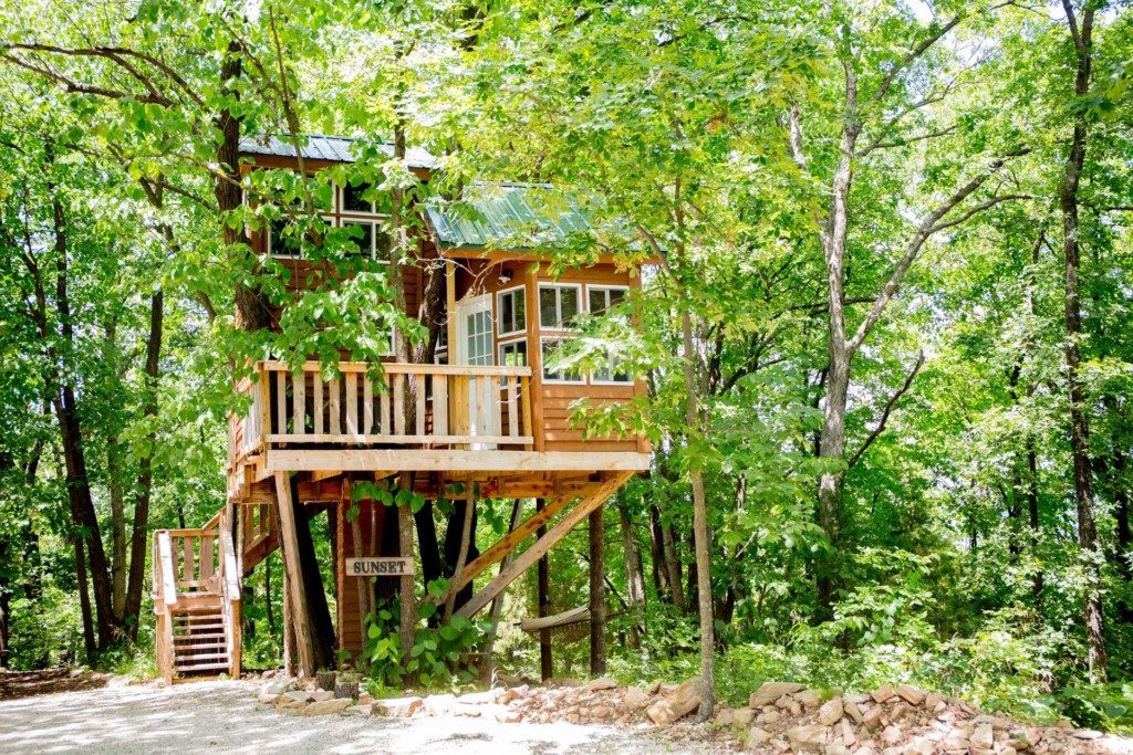 the cottage in hermann mo. a treehouse in Missouri