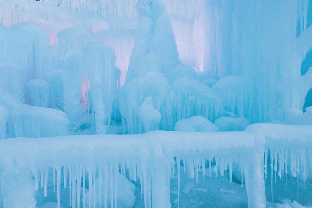 The Must-See Ice Castles In Idaho [Labelle Lake Ice Palace Guide]